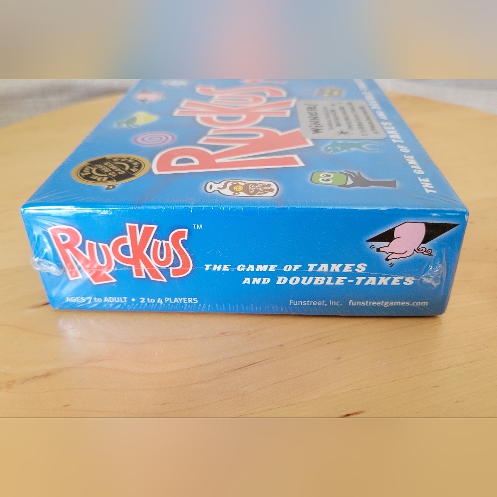 NWT Ruckus Family Card Game Ruckus Original Edition Fast-Paced Action Card - Picture 3 of 8